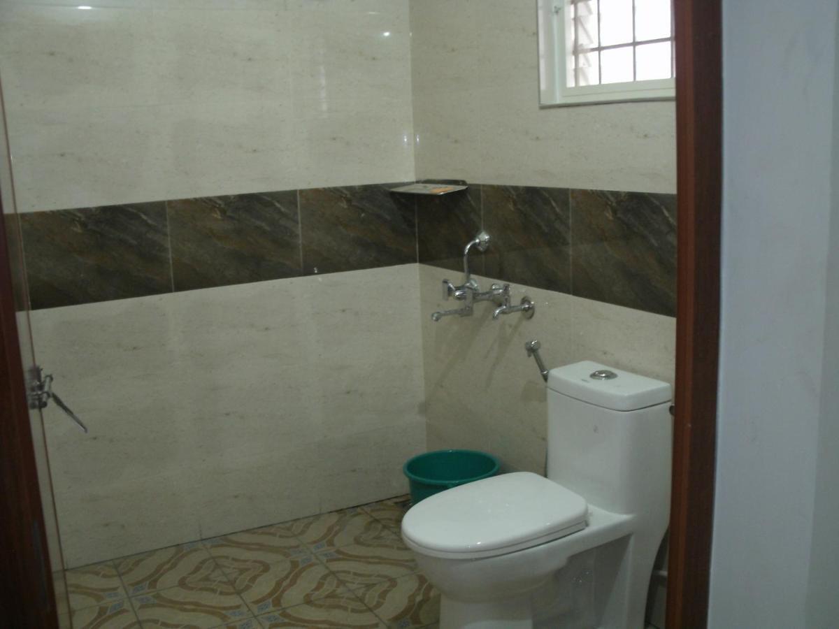 Jacaranda Holiday Home Kochi Екстериор снимка